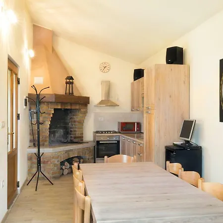 Casa Luise 度假居 Potpićan