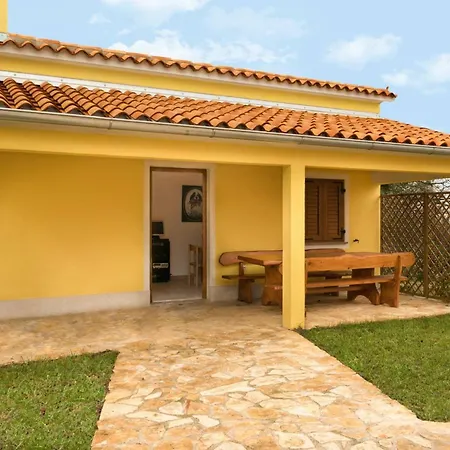 Casa Luise بيت للعطل *